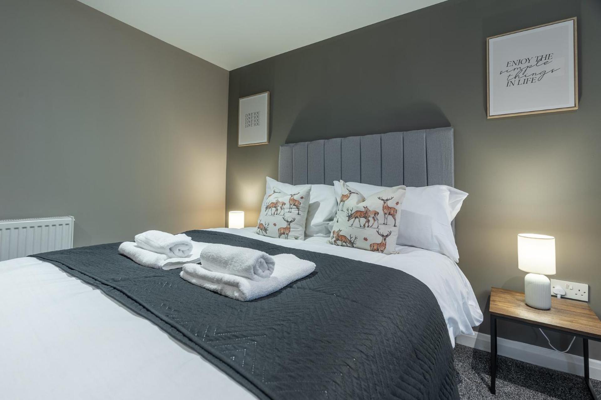 Broom Apartment *